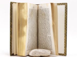 Weidmann, F.C. Touristen-Handbuch auf Ausflügen und Wanderungen in Salzburg und den Hochthälern Pongau's, Lungau's und Pinzgau's. Nebst einem Anhange: Darstellung Berchtesgaden's.