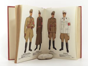 Ley, Robert (Hrsg.). Organisationsbuch der NSDAP.