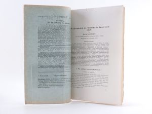 Schrödinger, Erwin. Die Besonderheit des Weltbildes der Naturwissenschaft.