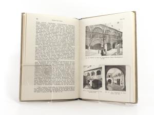 Donin, Richard Kurt. Die Kunstdenkmäler der Stadt Hainburg.