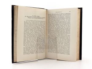 Boltzmann, L. 1: Ueber das den Newton´schen Farbenringen analoge Phänomen beim Durchgang Hertz´scher electrischer Planwellen durch planparallele Metallplatten.