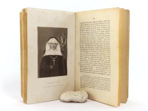 Görlich, Franz Xaver. Das Benediktiner-Jungfrauenkloster Liebenthal an der lausitz-böhmischen Grenze in Niederschlesien.