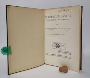 Rabinowitsch, Eugen; Erich Thilo. Periodisches System. Geschichte und Theorie.
