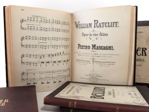 Kienzl, Wilhelm. 5 Notenbücher mit handschriftlichem Besitzvermerk von &quote;Dr. W. Kienzl&quote;. + AUTOGRAPHEN -