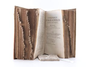 Corpus Juris Civilis. Editio nuova. Prioribus corectior. Tomus Primus & Tomus Secundus.