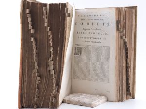 Corpus Juris Civilis. Editio nuova. Prioribus corectior. Tomus Primus & Tomus Secundus.