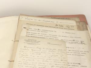 Eder, Josef Maria. Konvolut zur Geschichte der österreichischen Fotographie: Josef Maria Eder. Ausführliches Handbuch der Photographie: Der Collodion- und Daguerreotyp-Process und ältere Negativ-Pr...