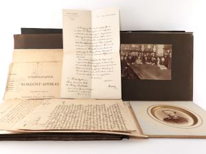 Paulitschke, Philipp. Konvolut Kleinschriften + Memorabilien + AUTOGRAPHEN: Der geographische Congress in Venedig (15.—22. September 1884), in Petermanns Mitteilungen, Jg. 1881. // Der zweite Deutsc...