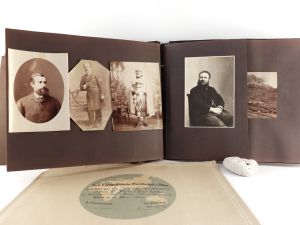 Paulitschke, Philipp. Konvolut Kleinschriften + Memorabilien + AUTOGRAPHEN: Der geographische Congress in Venedig (15.—22. September 1884), in Petermanns Mitteilungen, Jg. 1881. // Der zweite Deutsc...