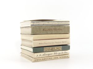 Löw, Fritzi (Illustrationen). 1: Paul, Jean. Entlarvung der Weiber durch Jean Paul. Nebst einigen Wahrheiten über Liebe und Ehe aus dessen Werken zu Nutz und Frommen beider Geschlechter zusammengetr...