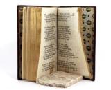 Neuer verbesserter Himmelschlüssel, Oder sehr nützlich- und tröstliches Gebethbuch. Bestehend in auserlesenen Morgen-Abend- und Meßgebethern, … , wie auch in Gesängen für alle Zeiten Anliegen ...