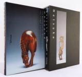 Netsuke Bd. 1: 112 Meisterwerke. Masterpieces. The Trumpf Collection. Bd. 2: Gürtelschmuck aus Japan. Die Sammlung Trumpf