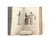 Göttingischer Taschen-Kalender für das Jahr 1804. Göttingisches Taschenbuch zum Nutzen und Vergnügen für das Jahr 1804. Mit Kupfern.