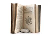 (Voltaire). La Henriade, avec les pieces relatives a ce Poeme, et a la Poesie epique en general.