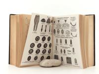 Schreiber, M. (Hrsg.). Heeresverwaltungs-Taschenbuch. Hand- und Nachschlagebuch über Verwaltungsangelegenheiten für den deutschen Soldaten und Heeresbeamten. 1942/43