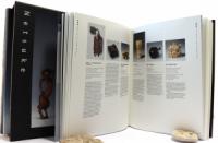 Netsuke Bd. 1: 112 Meisterwerke. Masterpieces. The Trumpf Collection. Bd. 2: Gürtelschmuck aus Japan. Die Sammlung Trumpf
